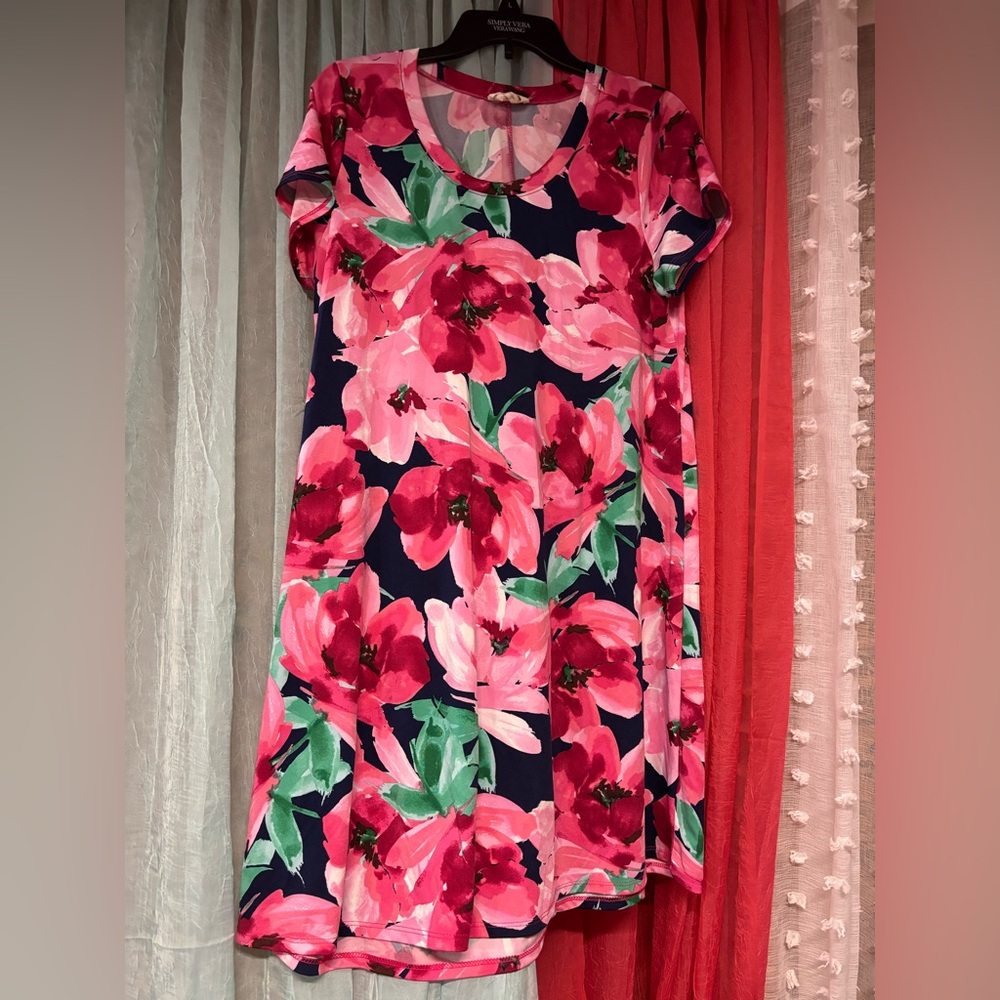 Vibrant Floral Mini Dress in Pink and Green